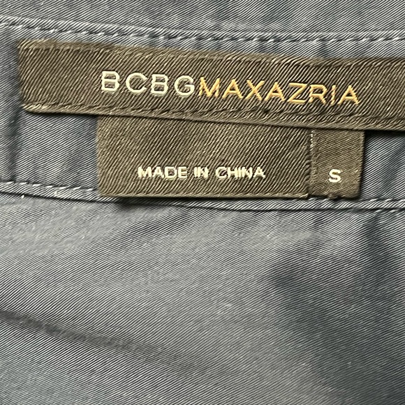 BCBG Maxazria Navy collard cap sleeve peplum top - Size Small - Picture 6 of 10